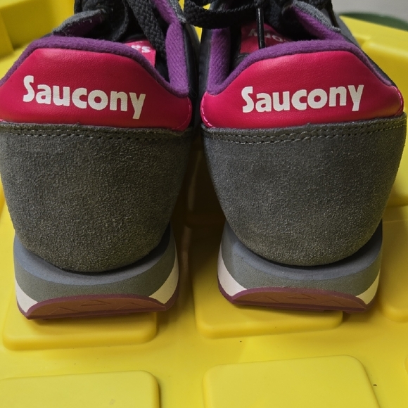 Saucony Charcoal and Magenta Athletic Shoes - Picture 4 of 6